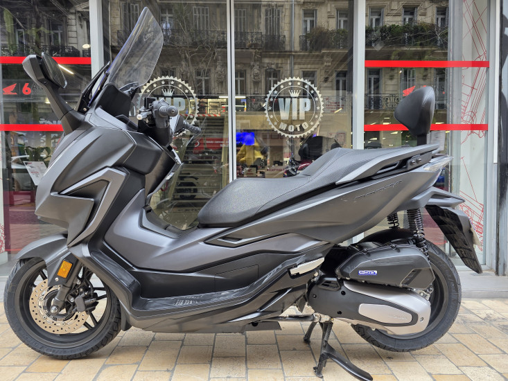 HONDA FORZA 125 - MARSEILLE