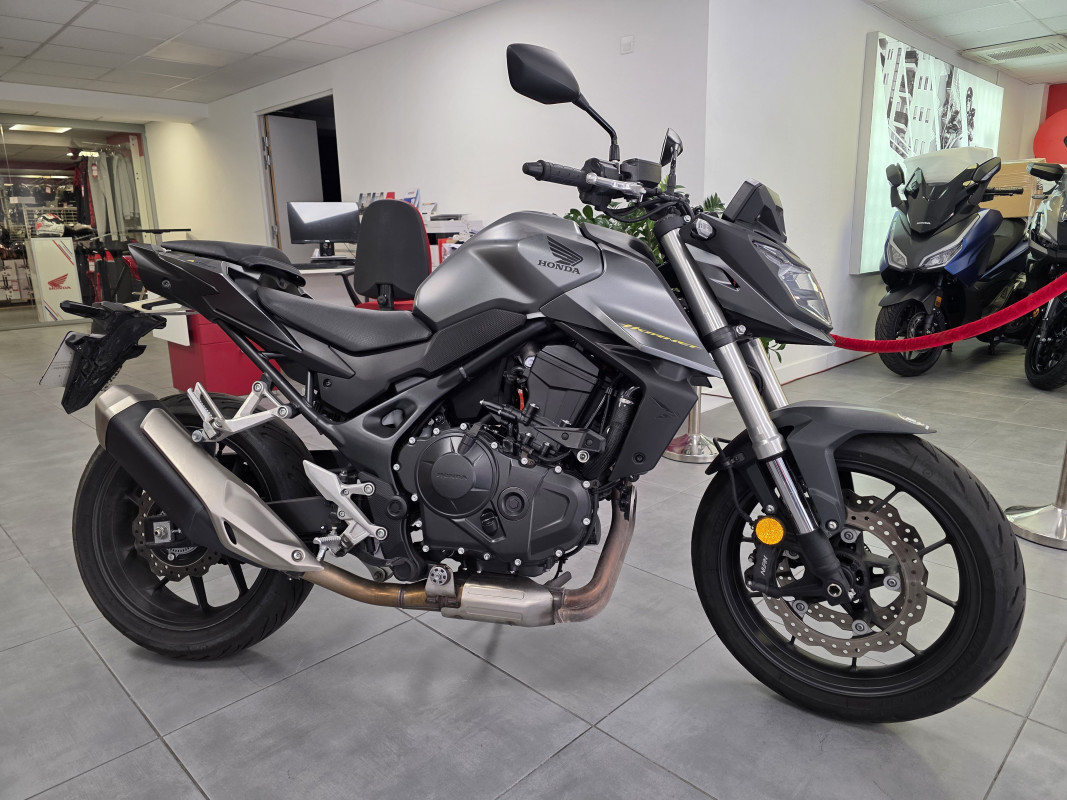 HORNET 750 A2 VIP MOTO  MARSEILLE 