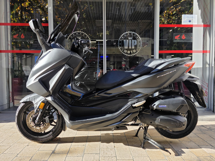 HONDA FORZA 125 - MARSEILLE