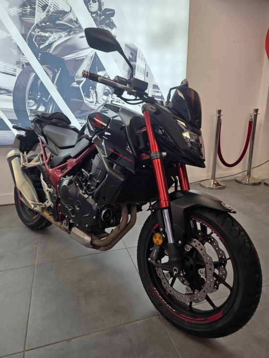 HONDA HORNET 750 A2 - MARSEILLE
