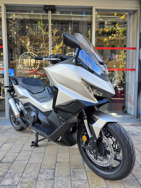 HONDA FORZA 750 - MARSEILLE