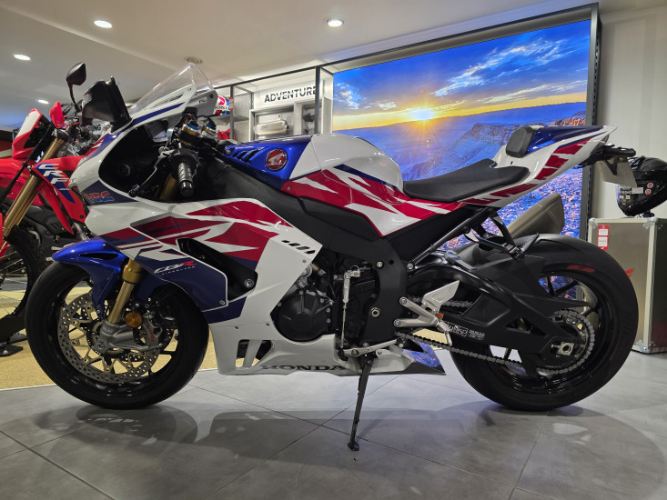 CBR1000 30EME ANNIVERSAIRE - MARSEILLE