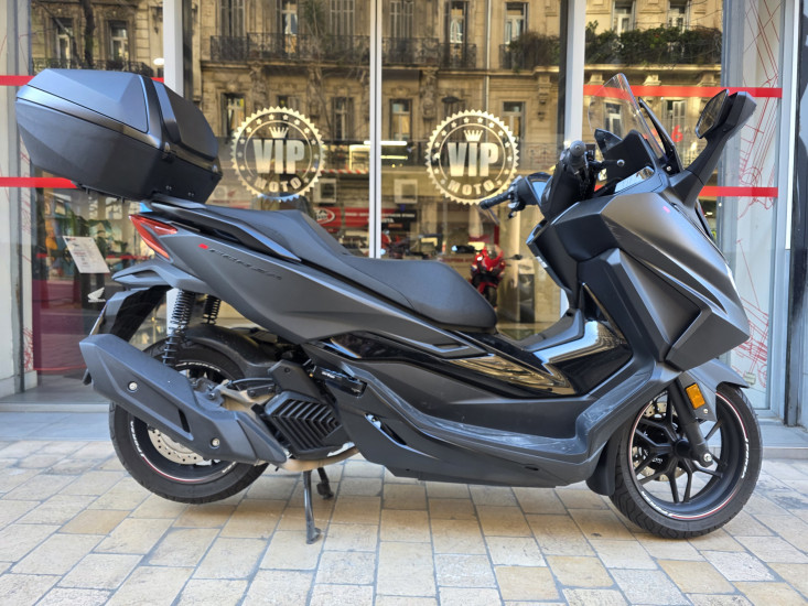 HONDA FORZA 125 TOP BOX - MARSEILLE