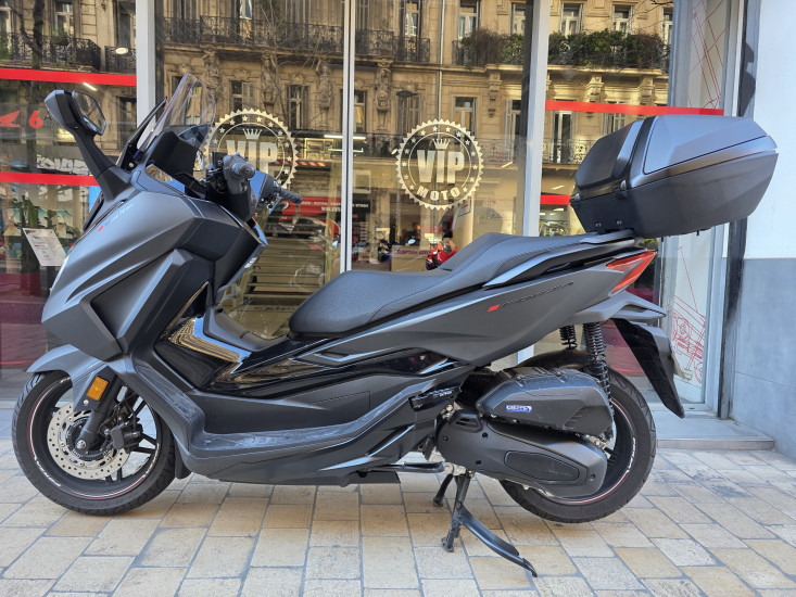 HONDA FORZA 125 TOP BOX - MARSEILLE