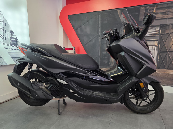 HONDA FORZA 125 - MARSEILLE